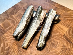 Мясо СЛАЙСЫ из МРАМОРНОЙ ГОВЯДИНЫ с/к (0,5 кг): Корюшка вяленая (тушка)