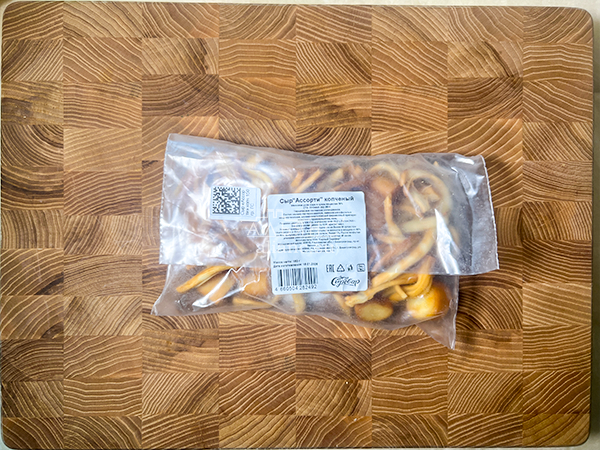 Сыр 150 гр ГОРНЫЙ СЫРОВАР (Ассорти копчёный) в Наро-Фоминске