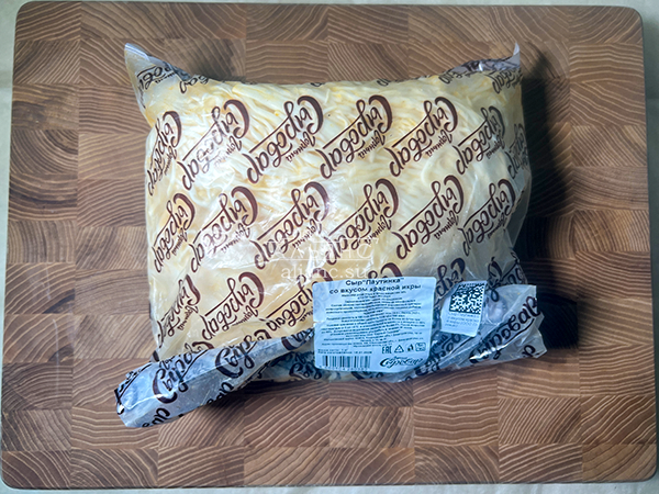 Сыр 1 кг ГОРНЫЙ СЫРОВАР (Паутинка со вкусом красной икры) в Наро-Фоминске